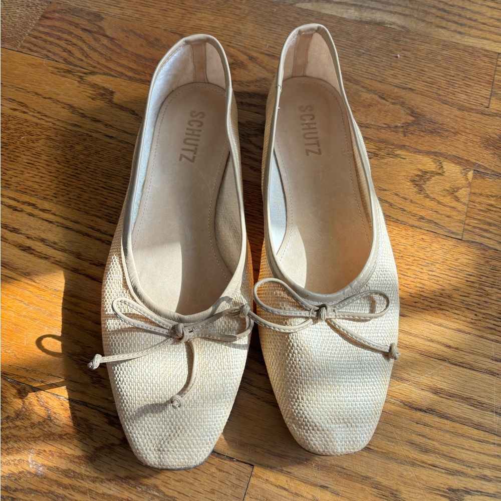 SCHUTZ Cream Textured Flats